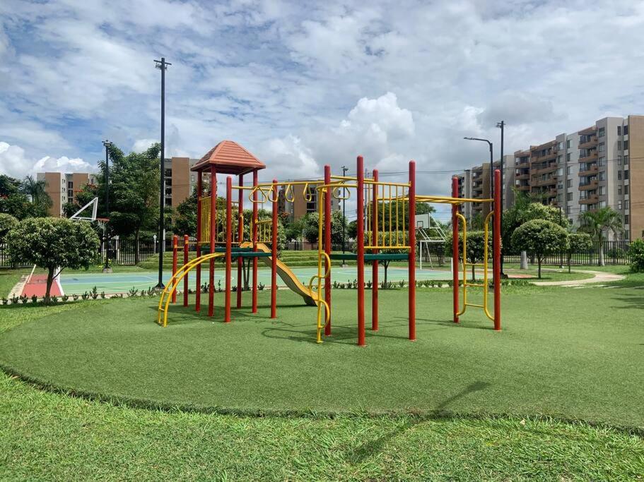 Cómodo apartamento totalmente equipado en Ricaurte - Housity