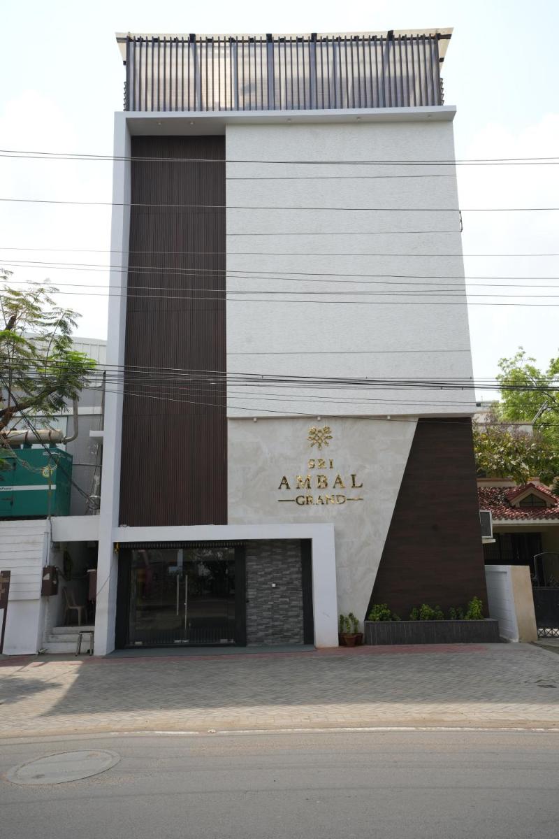 Suitetrails - Sri Ambal Grand
