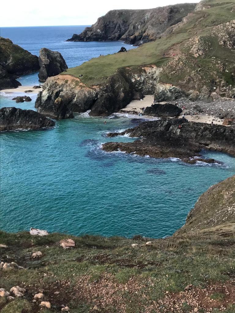 Lizard ,Mullion holiday caravan - Housity