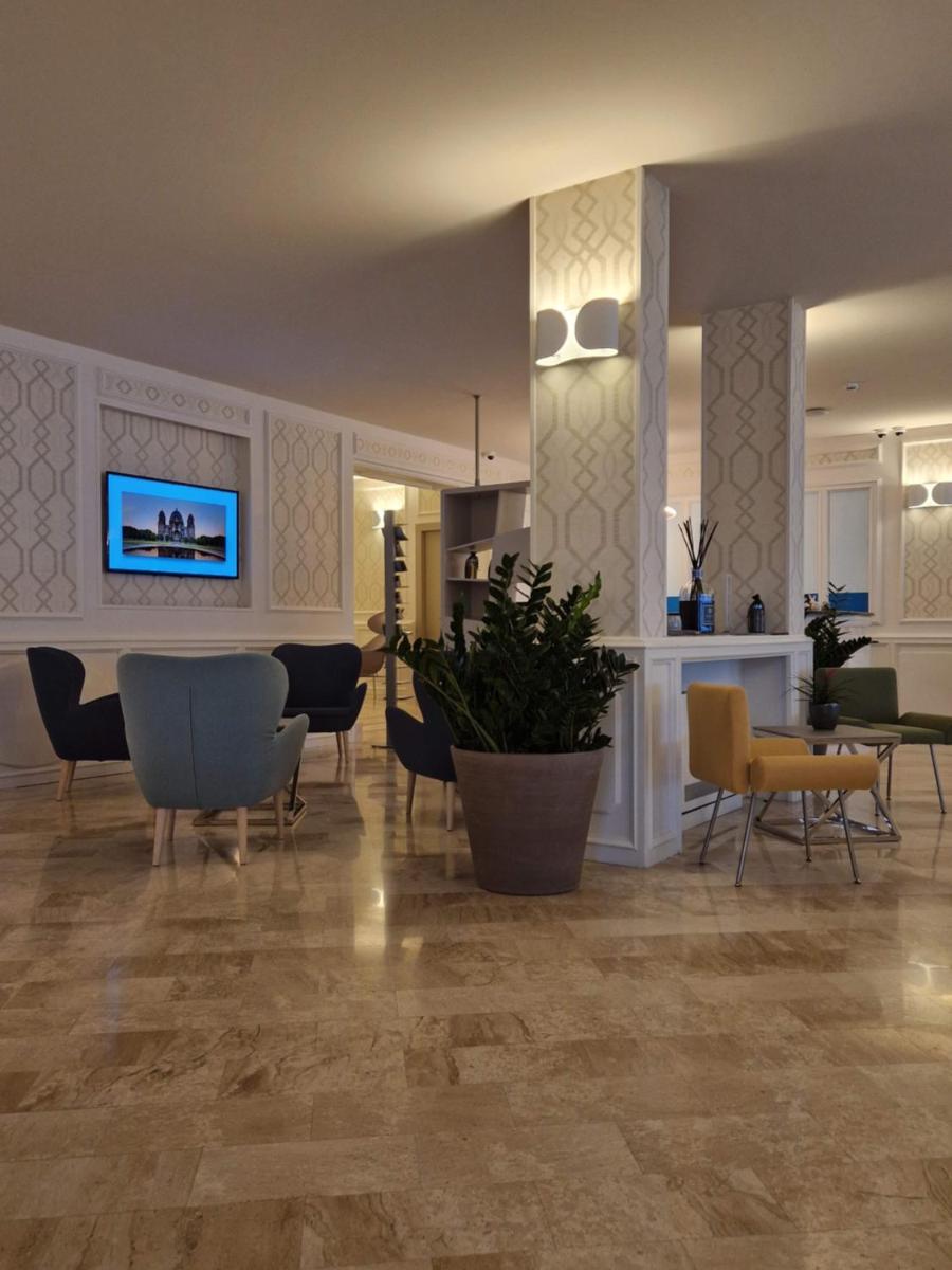 Hotel Du Lac Gardone Riviera - Housity