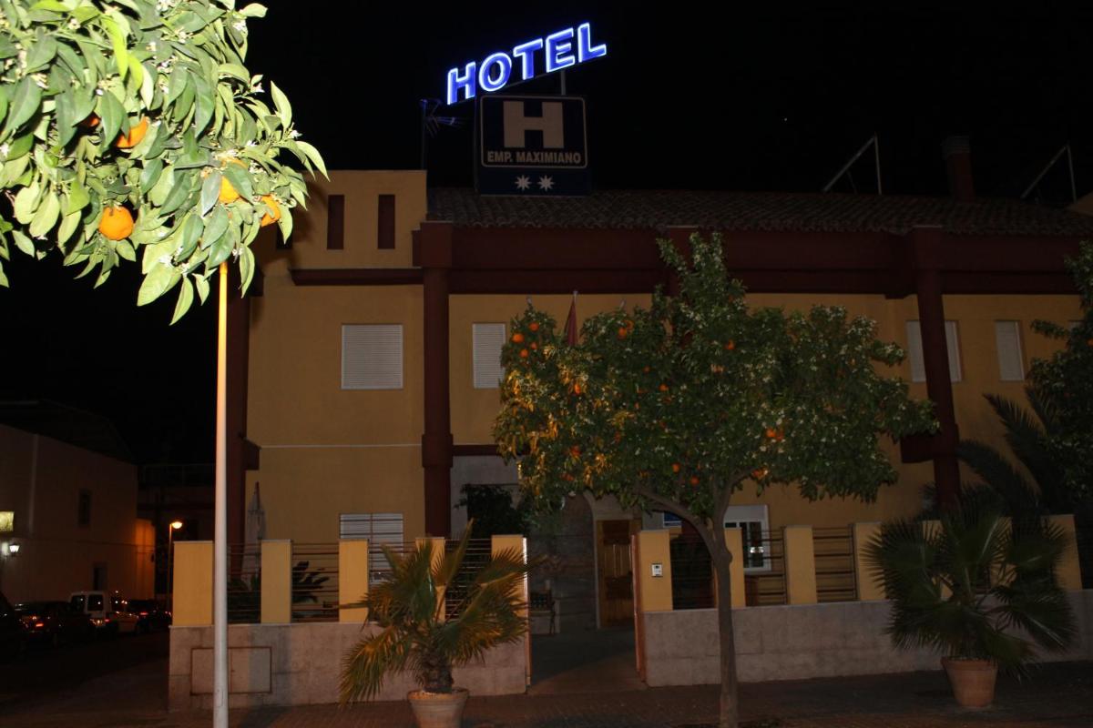 Maximiano Herculeo - Housity