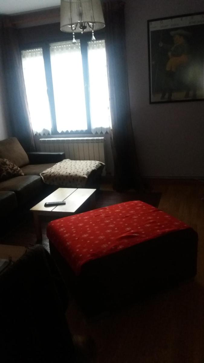 Un pisín en cimavilla - Housity