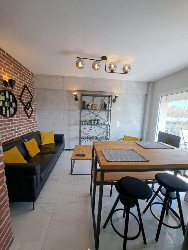 Seaside Dream - Housity