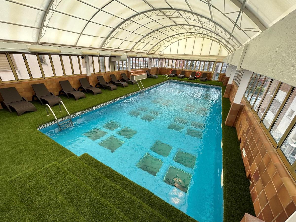 Piscina en o cerca de Hotel Victoria Spa & Splay Center