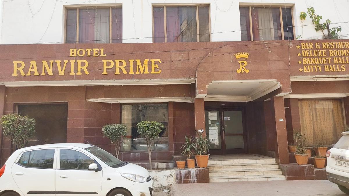 HOTEL RANVIR PRIME - Friends PVR Cinema Street - Couples,Family, Corporate Favorite - Housity