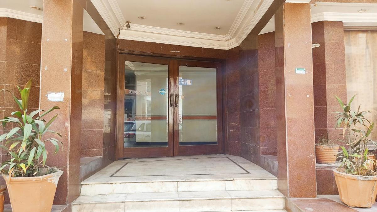 HOTEL RANVIR PRIME - Friends PVR Cinema Street - Couples,Family, Corporate Favorite - Housity