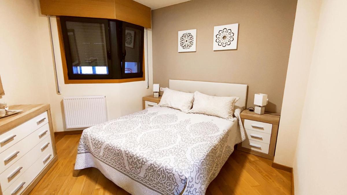 Os Reloxos - Housity