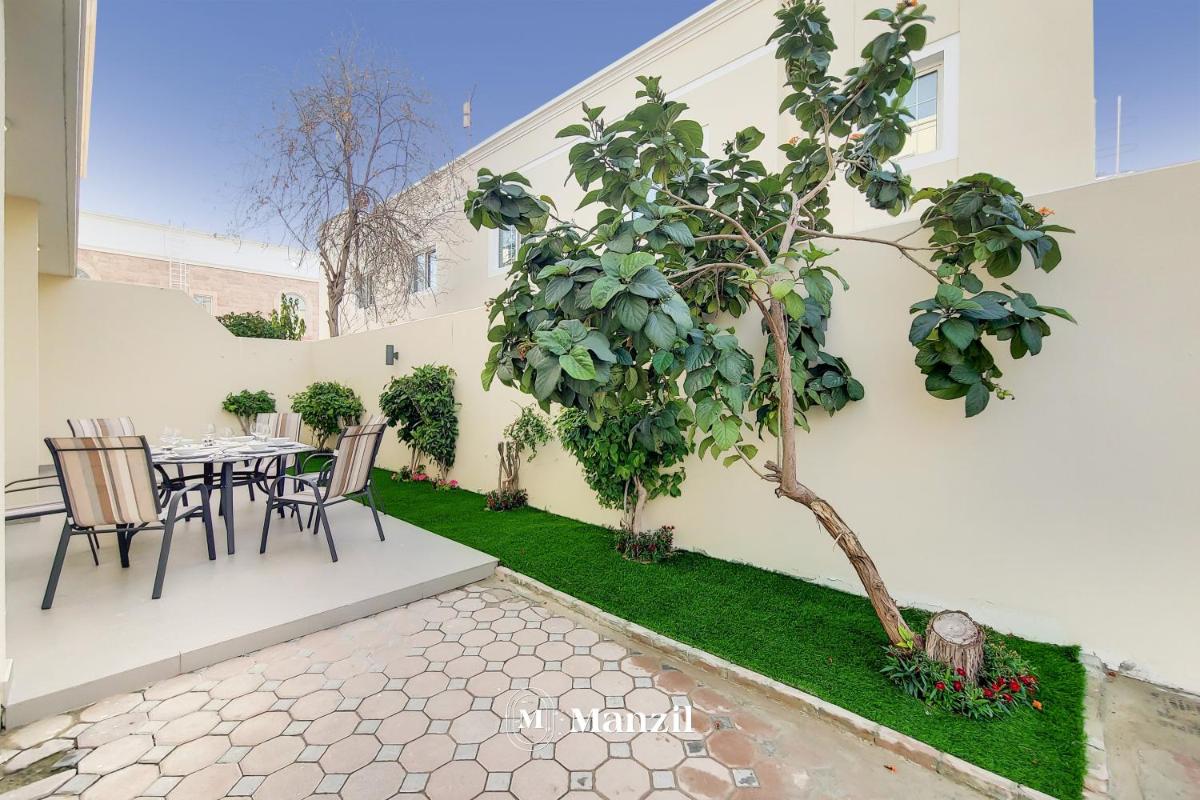 Suitetrails - Al Barsha Villa, Stunning 4Bed Luxury Private Home by Manzil