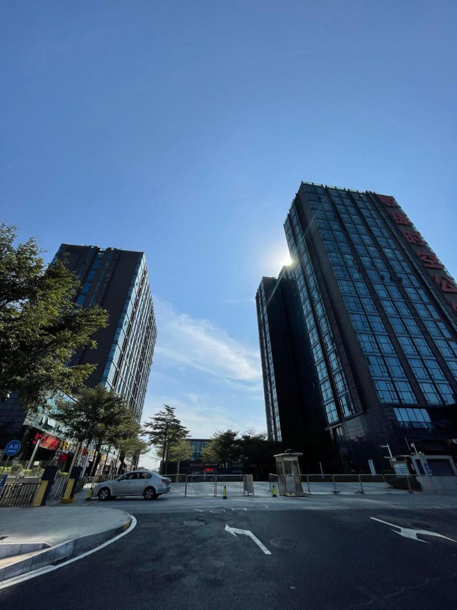 April Fair Duplex Apartment Guagnzhou South Railway Station Min Jie Branch - Housity