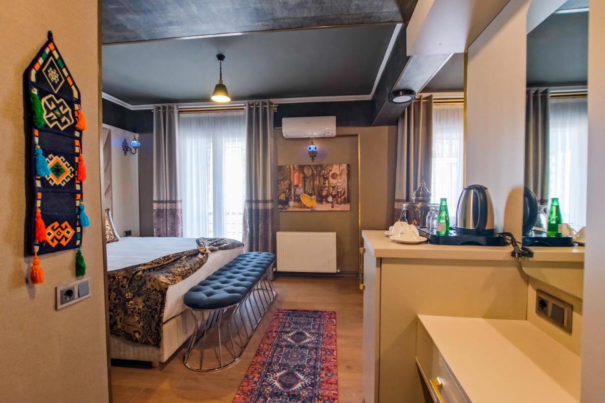 MOONDAY HOTEL - Housity