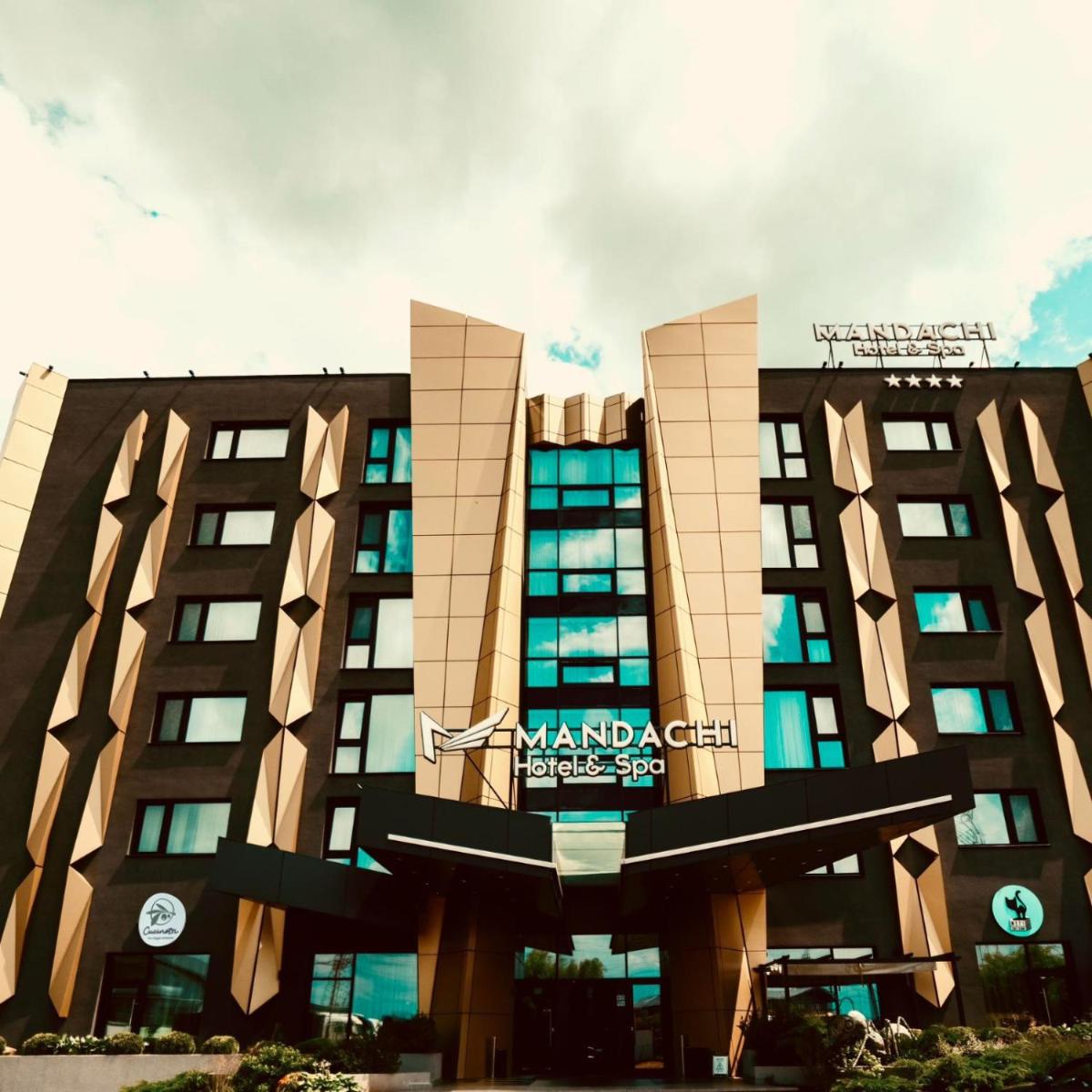 Mandachi Hotel & SPA - Housity
