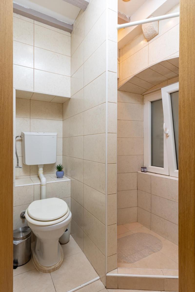 Central Old Town Apartments - Housity
