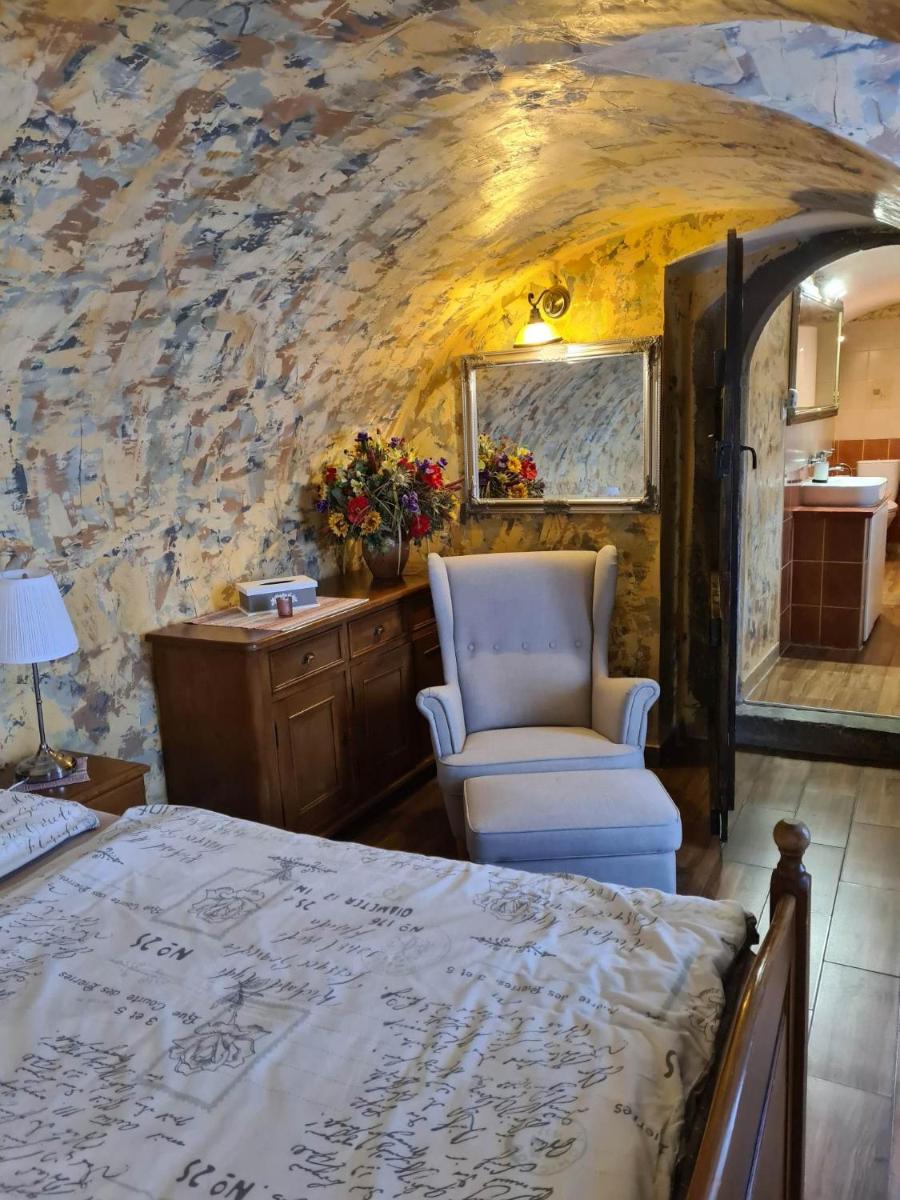 Penzión na Trojice & Reštaurácia FORTUNE - Housity