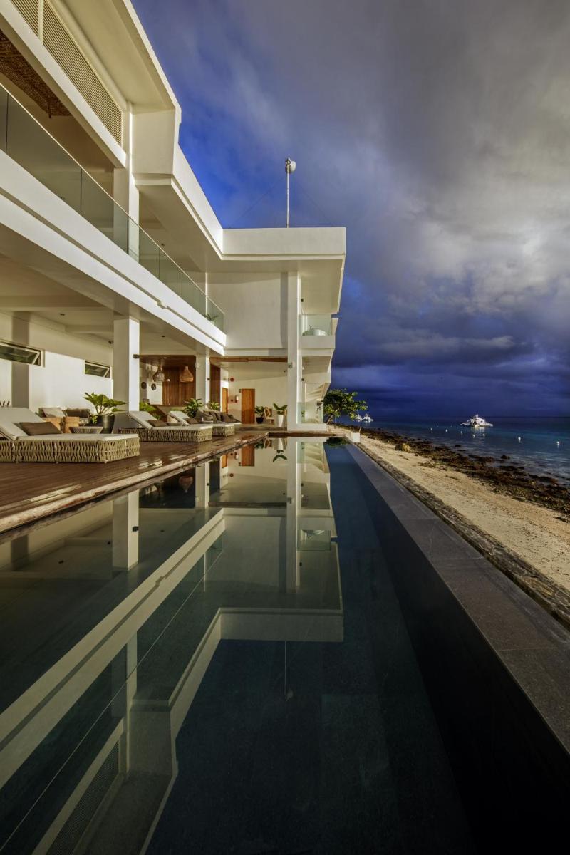 Burgos Reef Boutique Resort - Housity