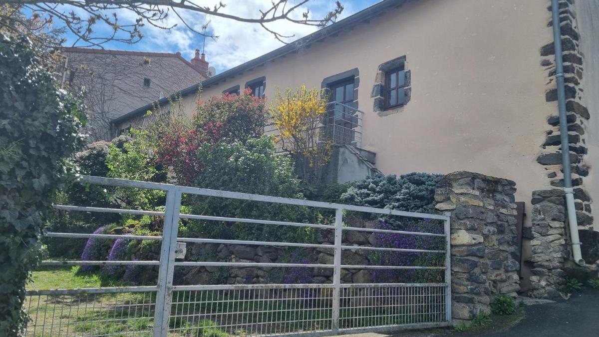 L'Oustalou - WIFI - Jardin - Campagne - Housity
