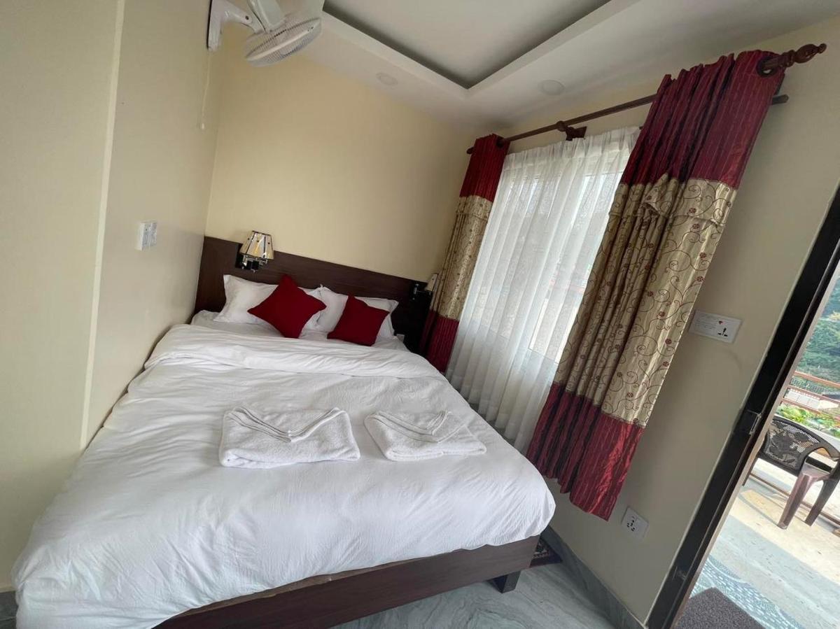 8848 Peak Apartments - Housity