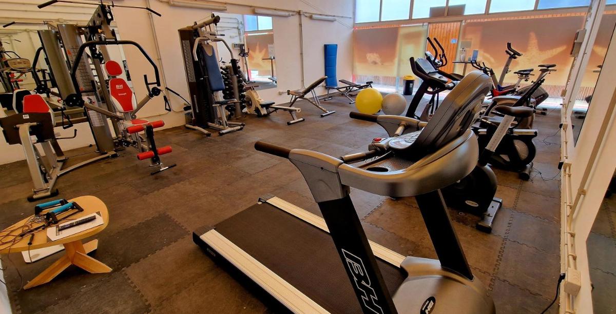 Gimnasio o instalaciones de fitness de FBC Fortuny Resort - Adults Only