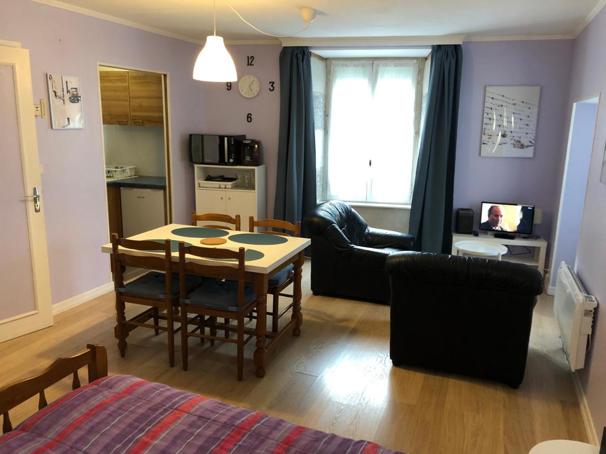 Chez Gustou - Housity