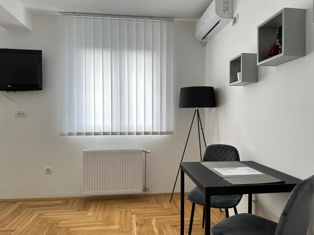 Aura Apartment - Housity