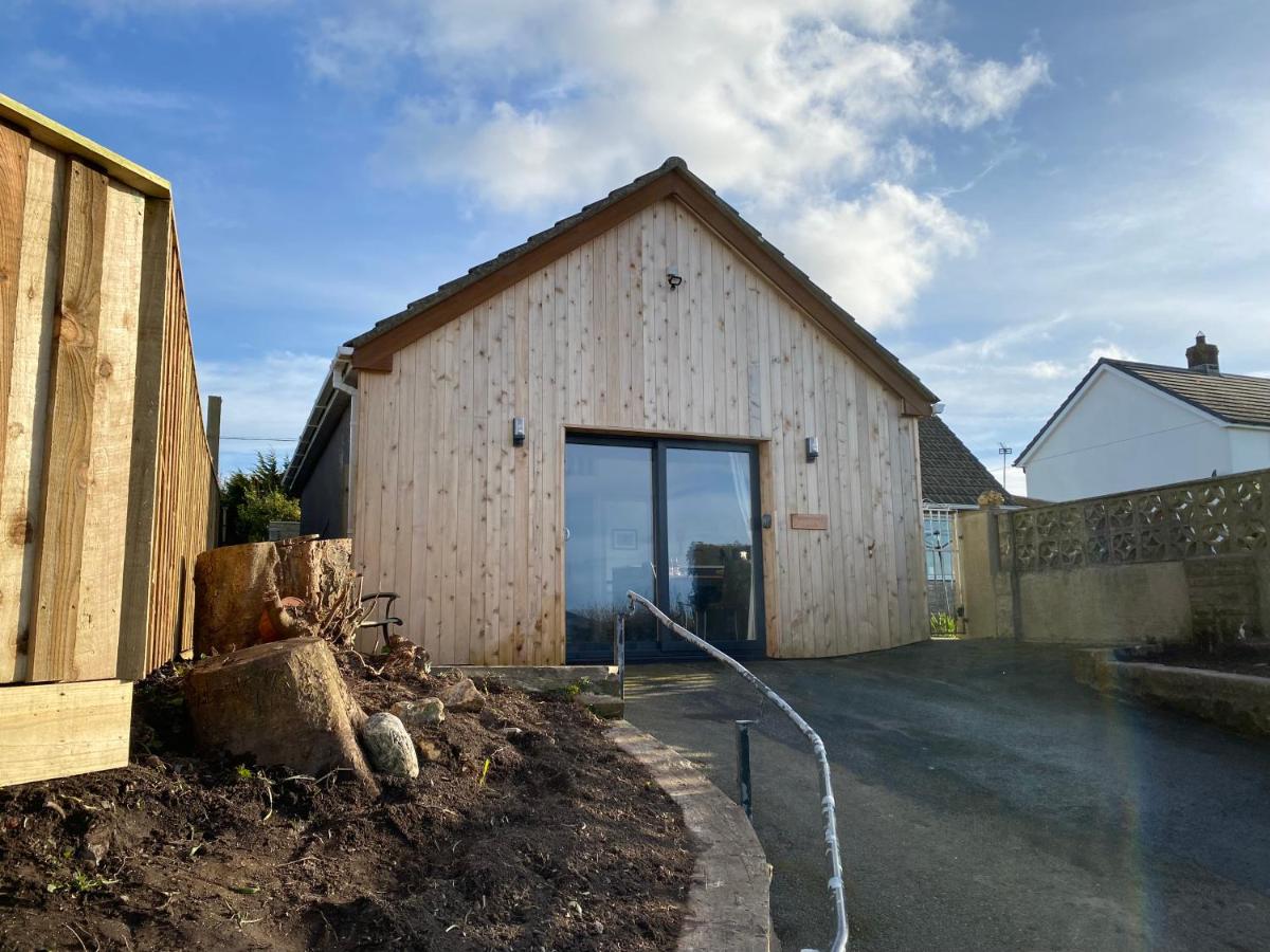 Stonecroft Cwtch - Housity