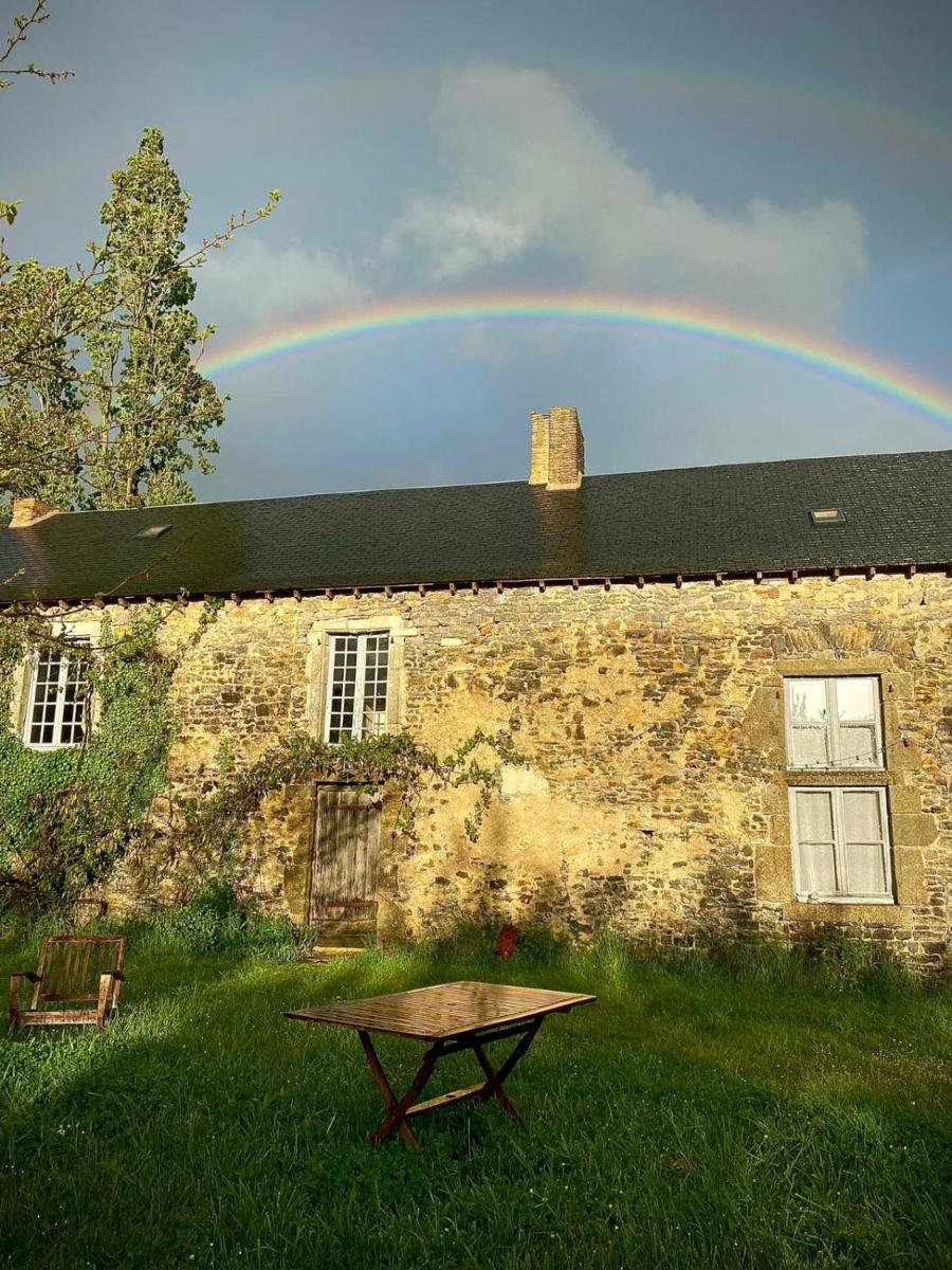 Valtro le Nid - logement entier proche 24 heures du Mans et Grottes de Saulges - Housity