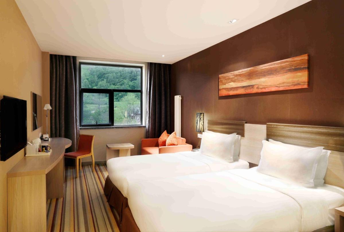 Suitetrails - Holiday Inn Express Changbaishan, an IHG Hotel