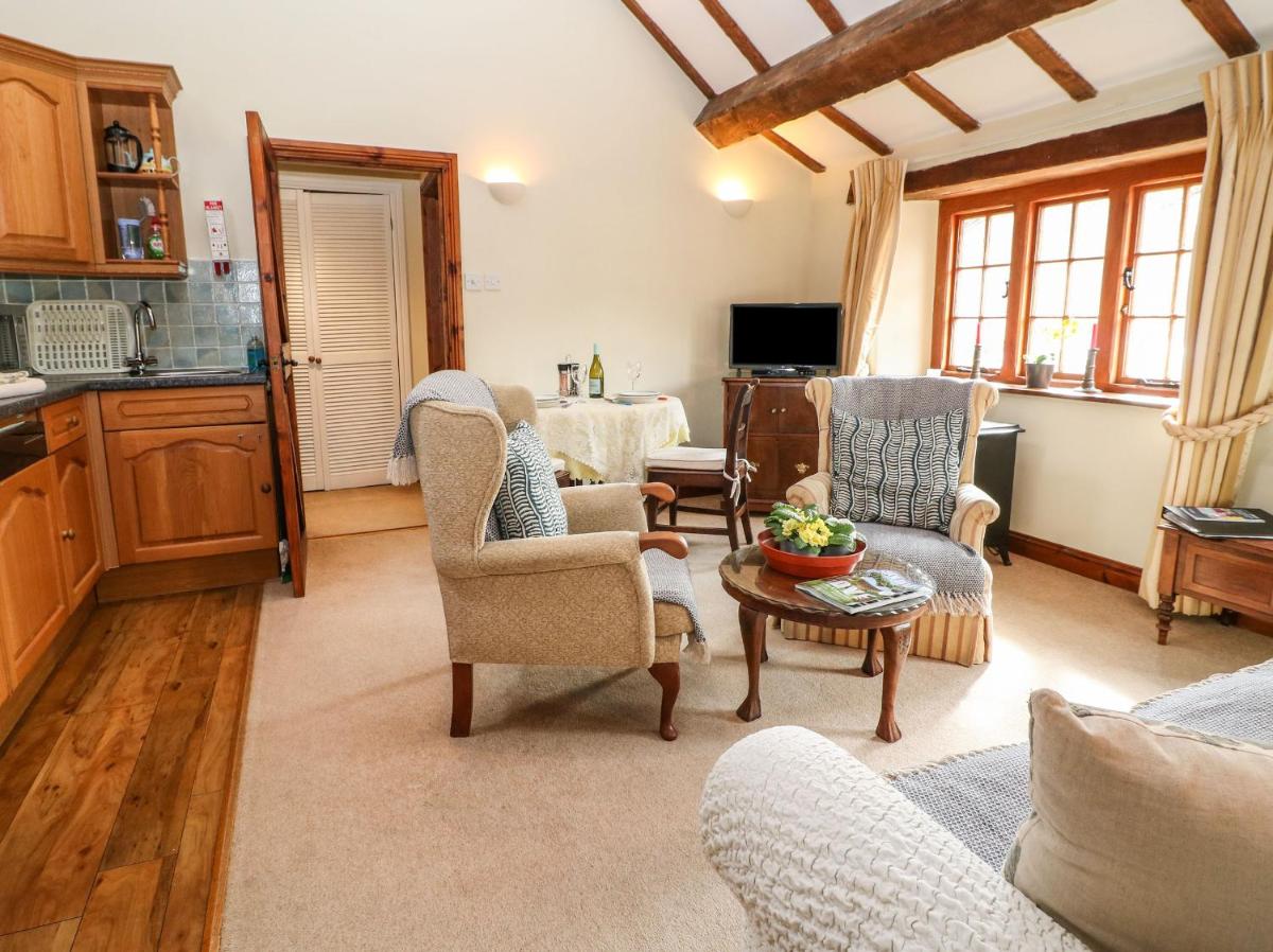 Stable Cottage - Housity