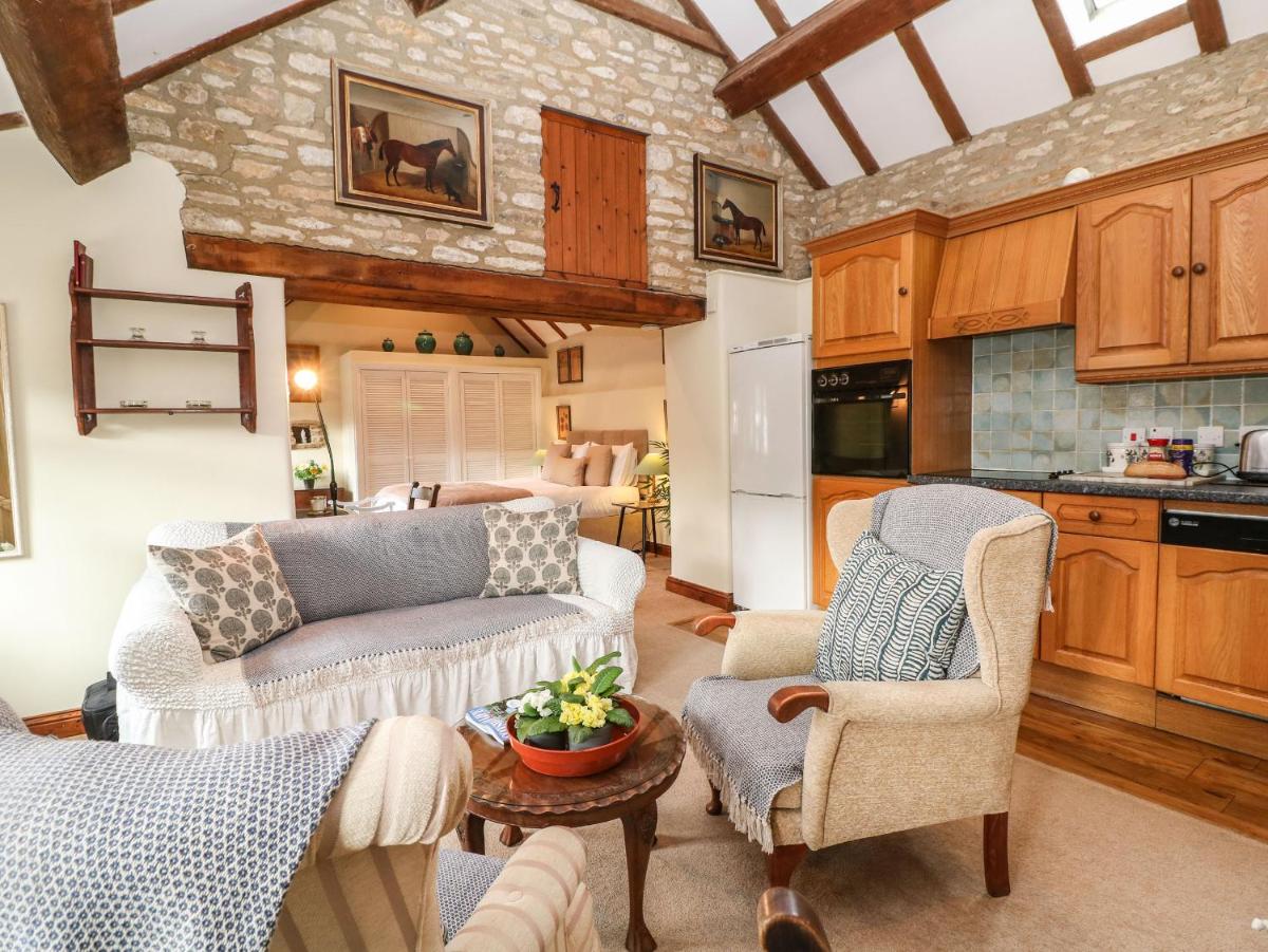 Stable Cottage - Housity