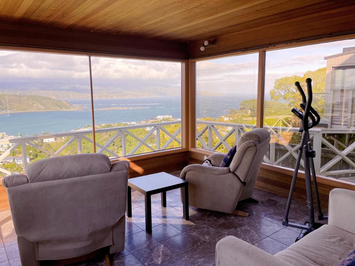 NO PARTY ALLOWED,Sea view 5 bedroom house - Housity
