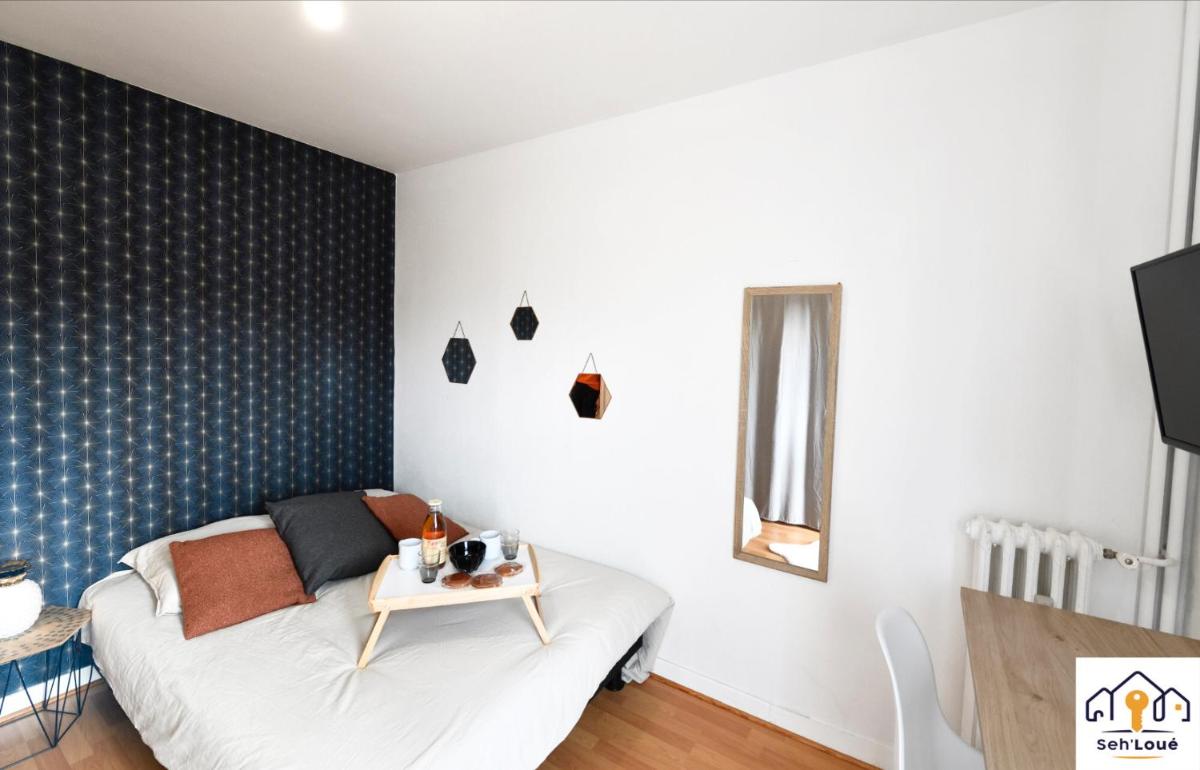 Chambre 2 avec espaces communs a partager SEHLOUÉ - Housity