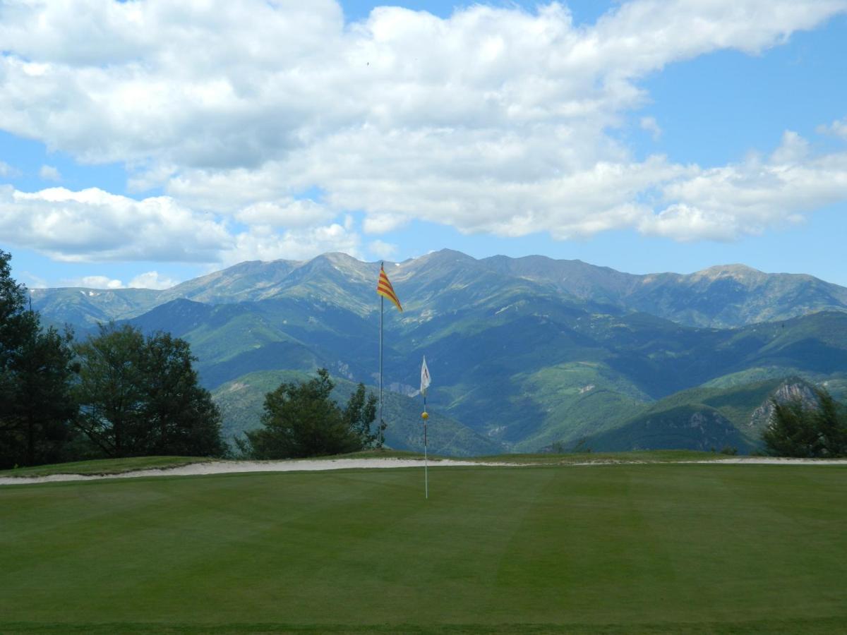Vue générale sur la montagne ou vue sur la montagne depuis l'hôtel