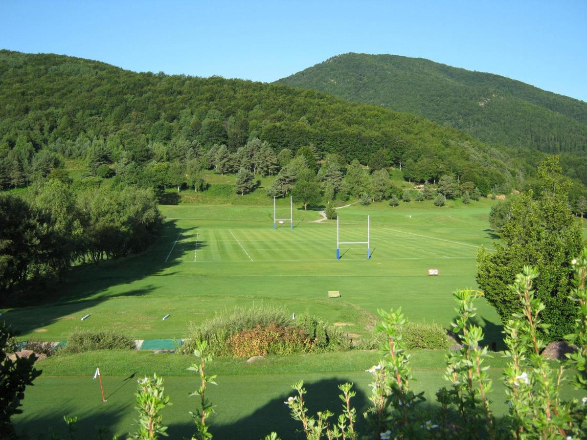 Vue générale sur la montagne ou vue sur la montagne depuis l'hôtel