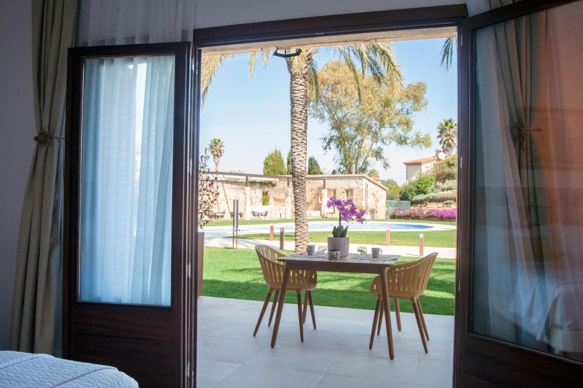 Hotel Aires de l'Emporda - Housity