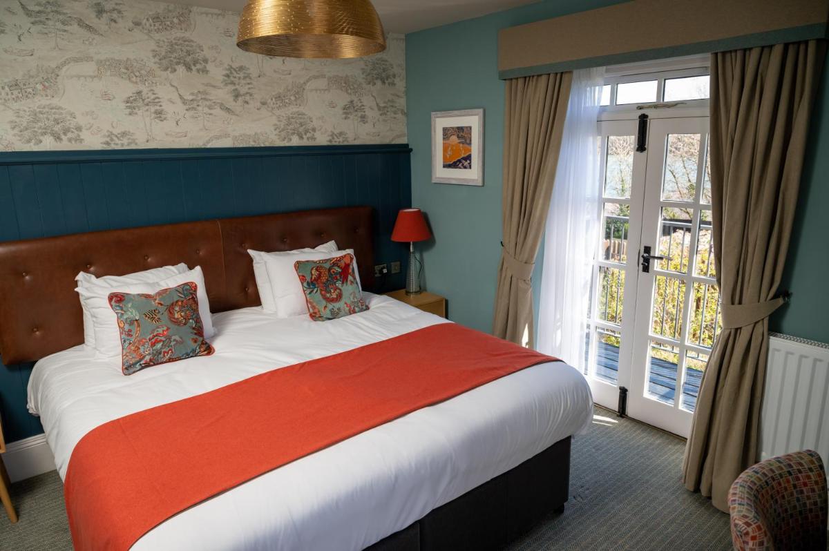 Victoria Hotel by Chef & Brewer Collection - Housity