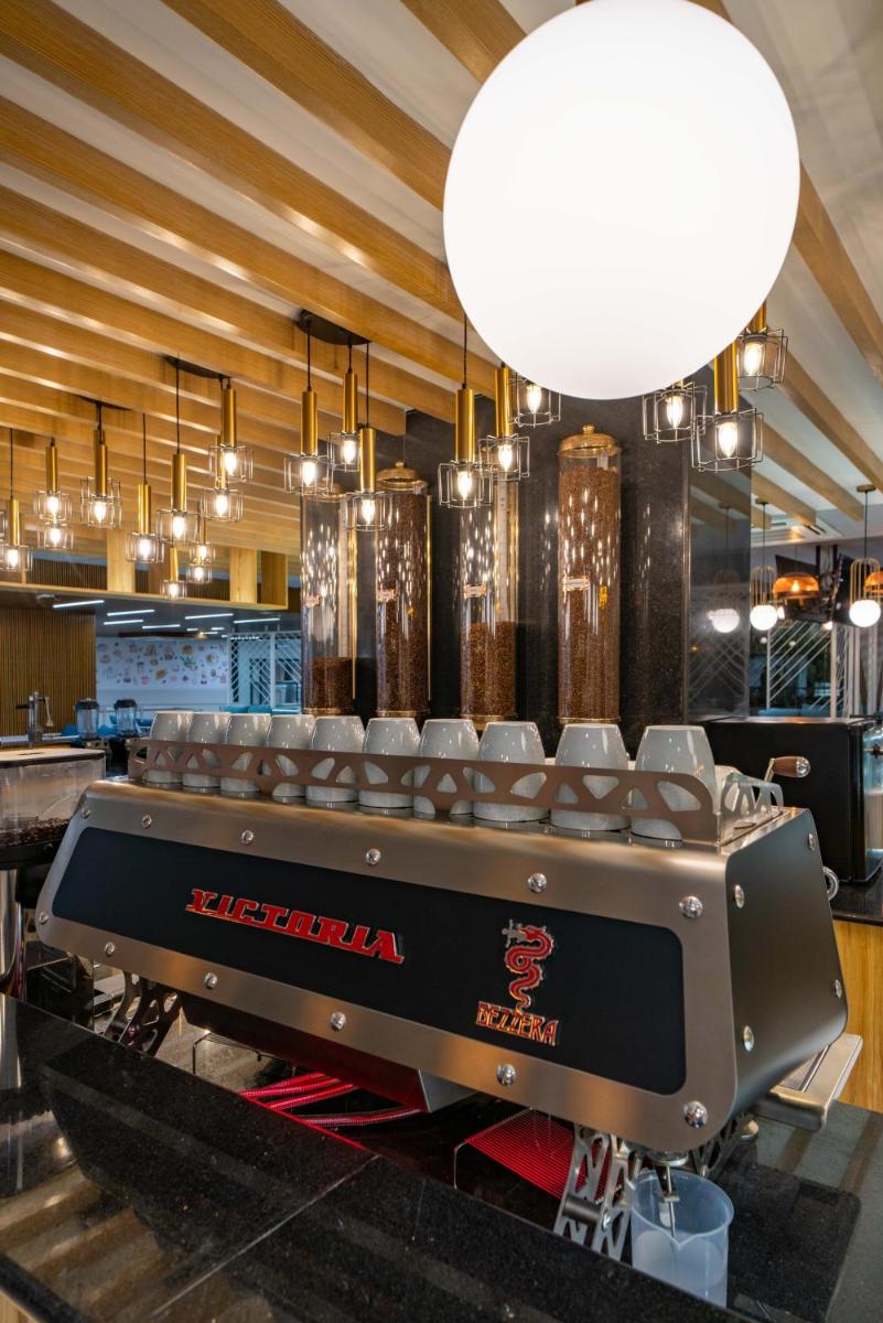 Hotel Deccan Serai Grande, Gachibowli, Hyderabad - Housity