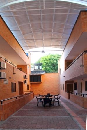 Apartahotel Los Cerezos - Housity