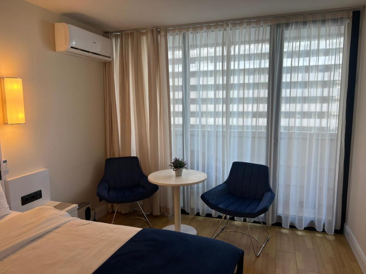 Sunny Resort Orbi City - Housity