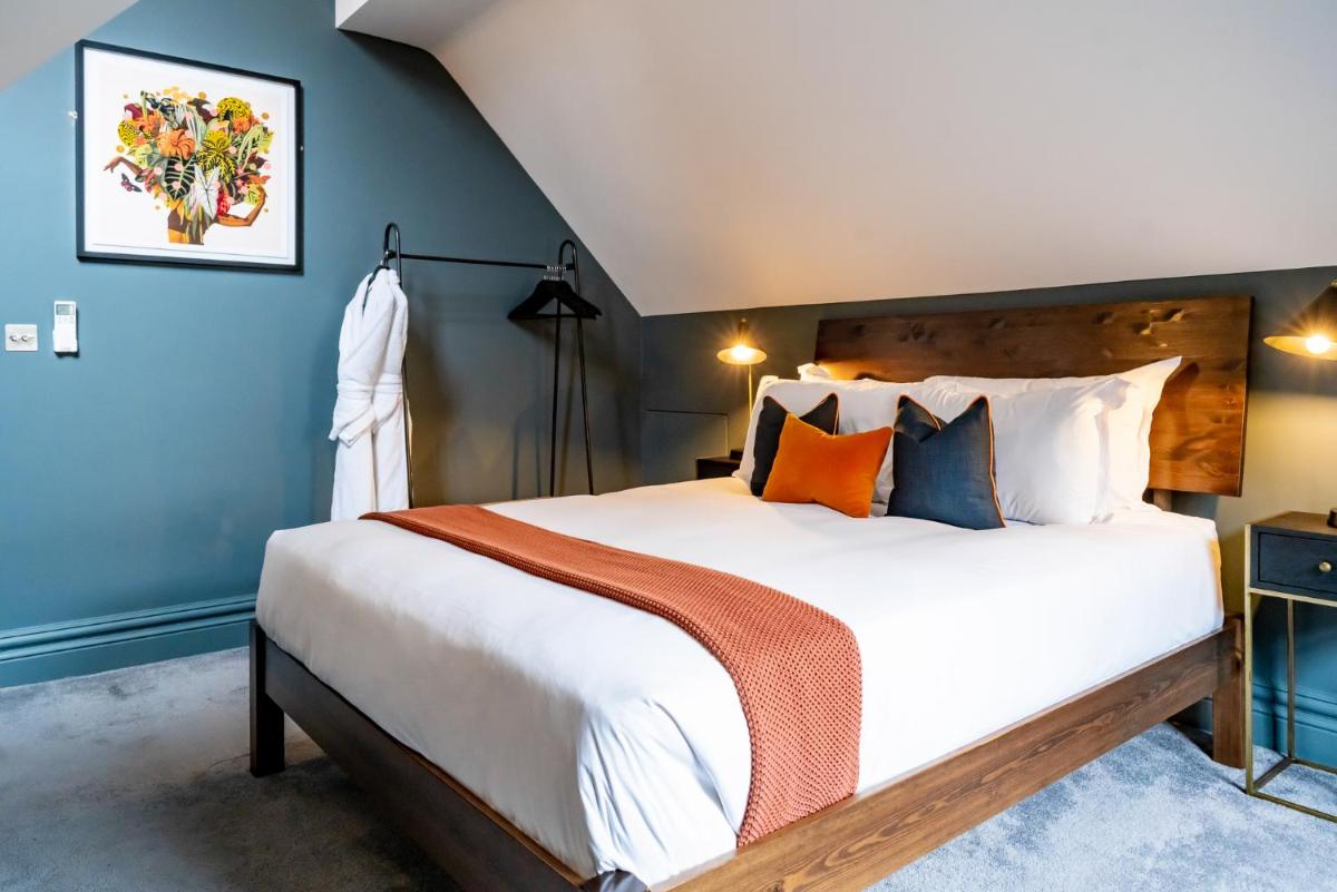 The Ginger Pig - Housity