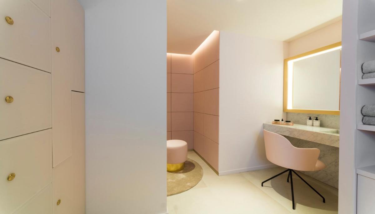 Salle de bains dans l'établissement Kimpton - St Honoré Paris by IHG