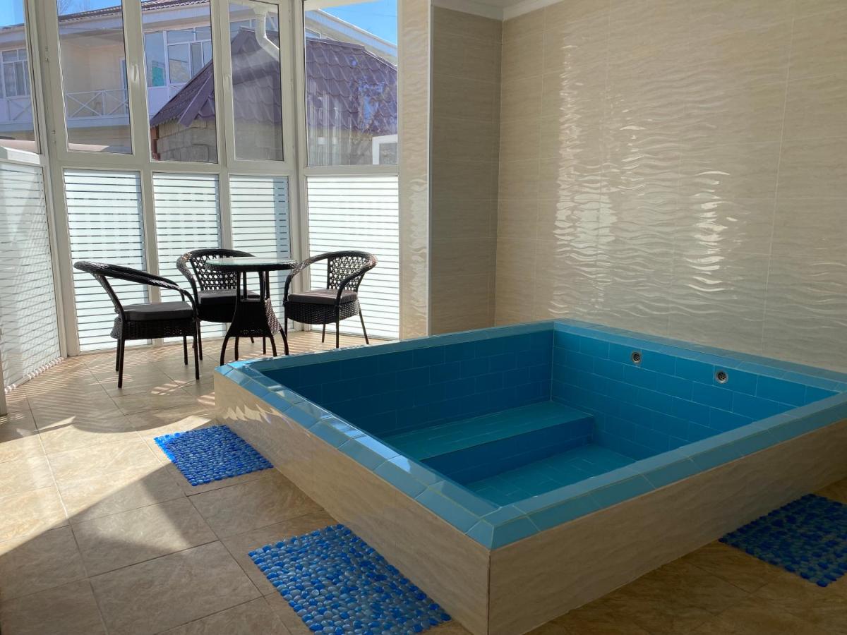Raduga West Cottage 18 - Housity