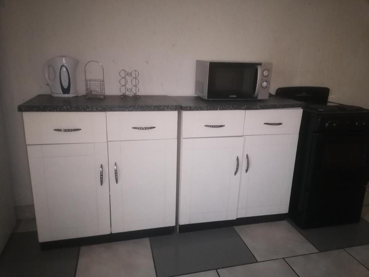 Runwayghouse - Housity