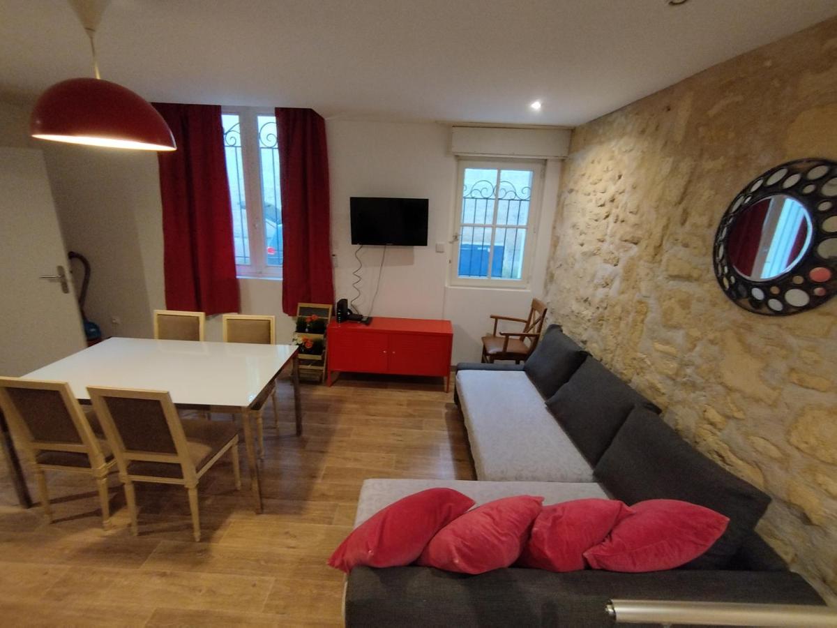 Au 47 - Housity