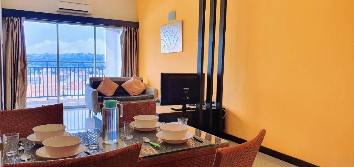 Melaka Top Largest Waterpark Resort - By YouBNB Homestay Melaka - Housity