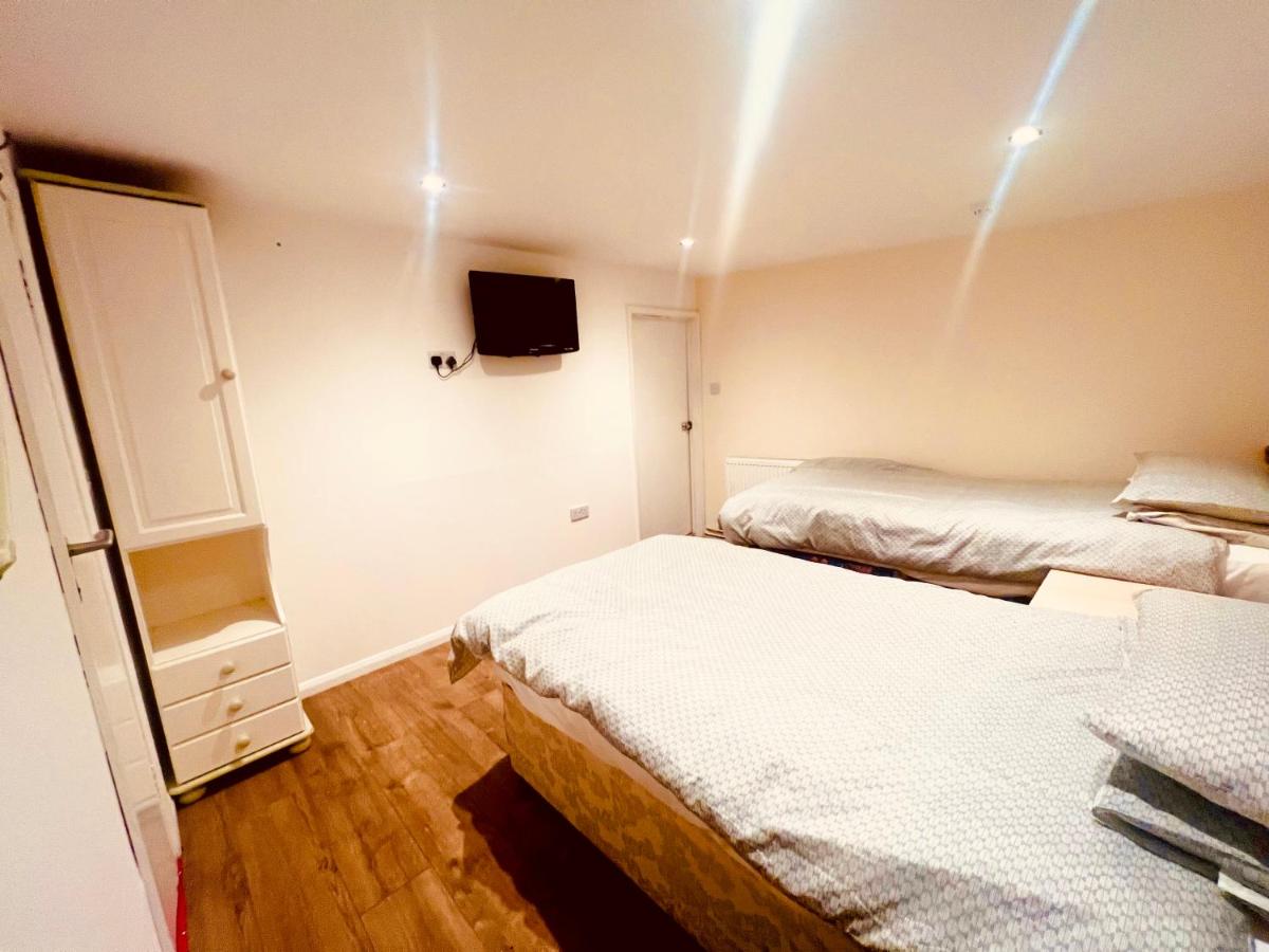 White House Lodge - Housity