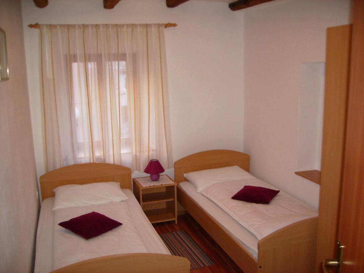 Apartment Nemarnik - Housity
