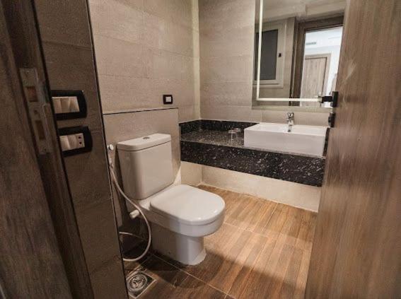 TK Suites - Housity