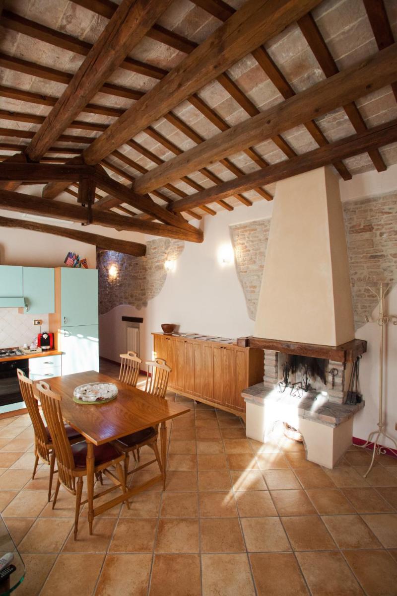 Relais B&B Corte Dei Turchi - Housity