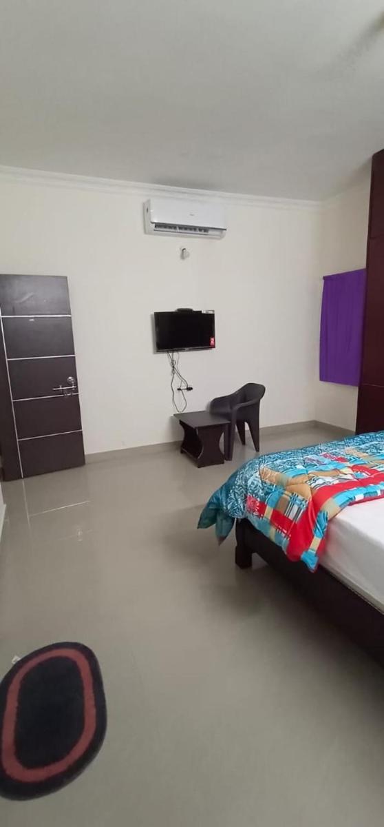 GUNTUR GUEST ROOMS - Housity