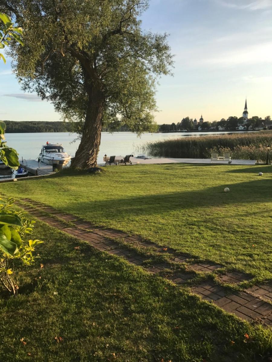 Sjötomt i Mariefred - Housity