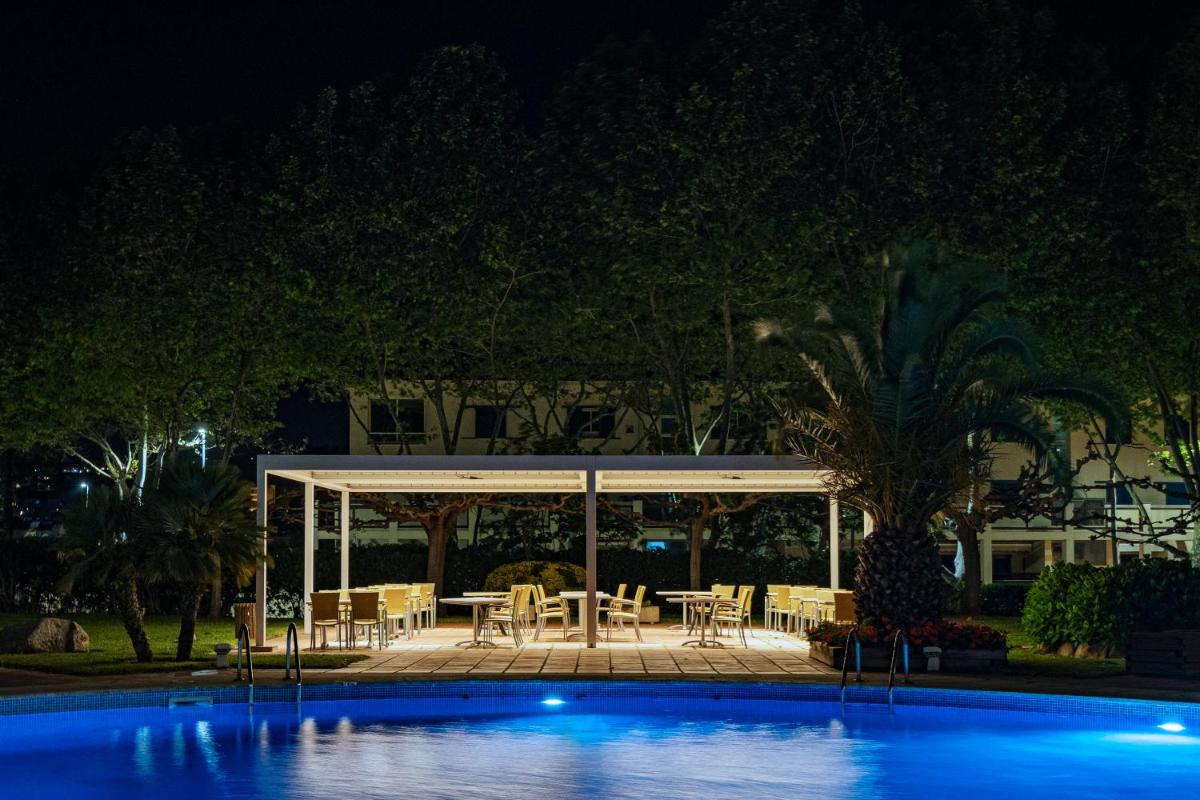 Piscina en o cerca de S'Agaró Hotel Spa & Wellness